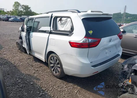 2020 Toyota Sienna Le z USA, uszkodzony, nr VIN 5TDJZ3DC6LS237433